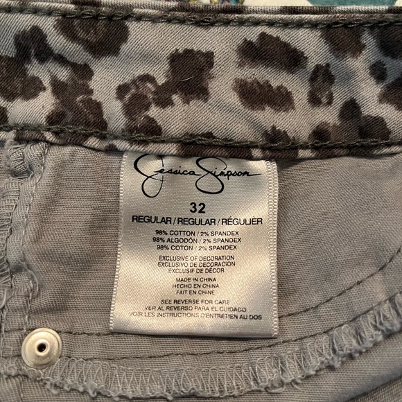 Jessica Simpson leopard jeggings - Picture 3 of 3
